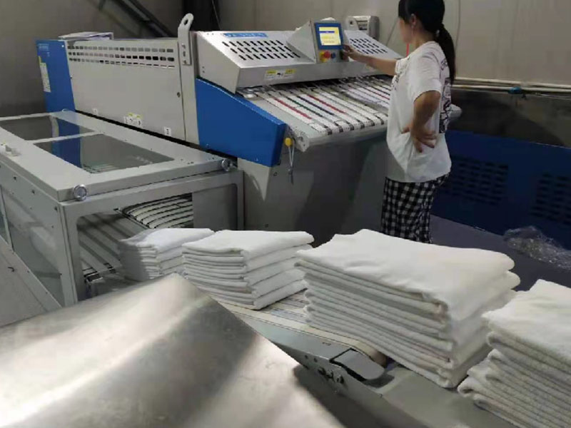 洞头巾类折叠机-02